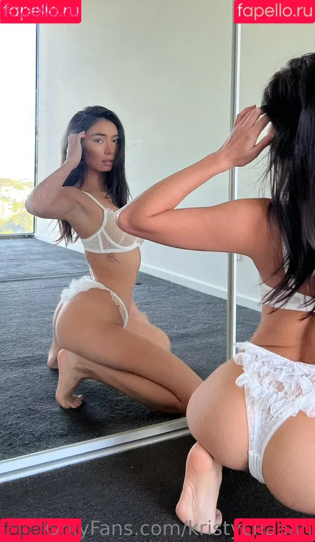 Kristychaaan Onlyfans Photo Gallery 
