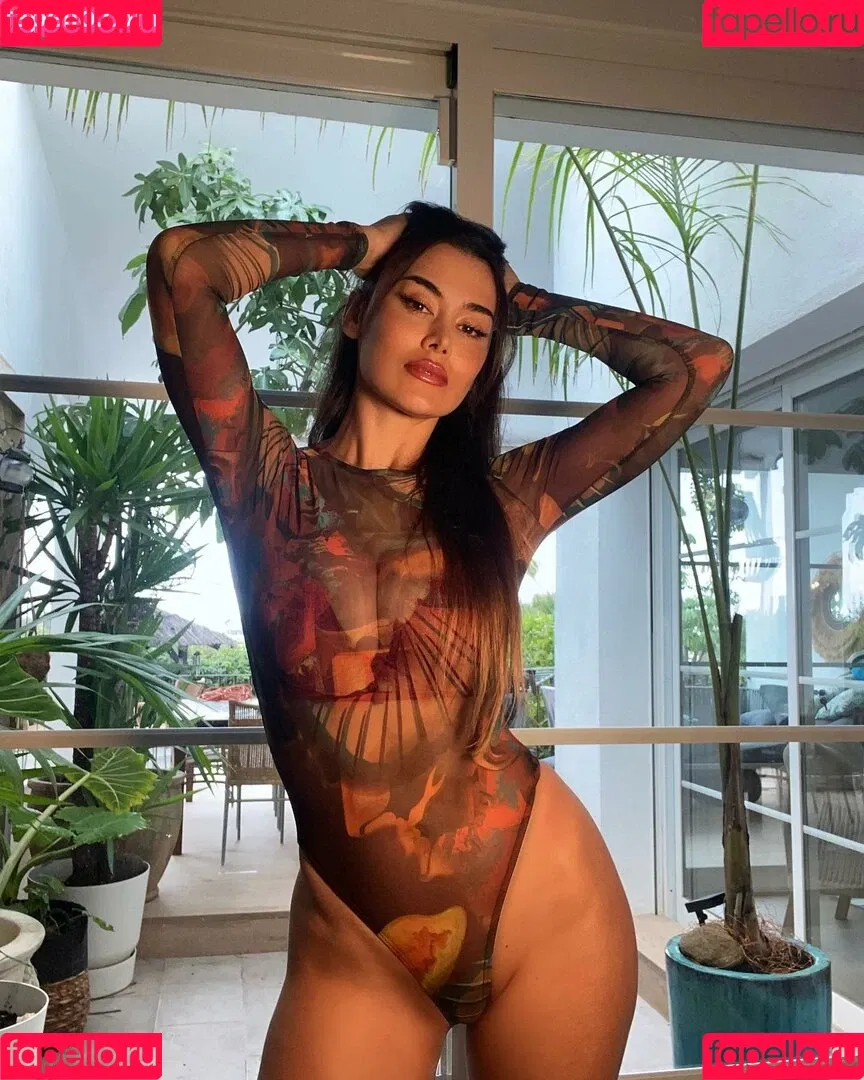 Eva Padlock Onlyfans Photo Gallery 