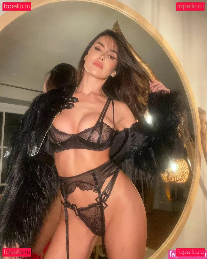 Eva Padlock Onlyfans Photo Gallery 