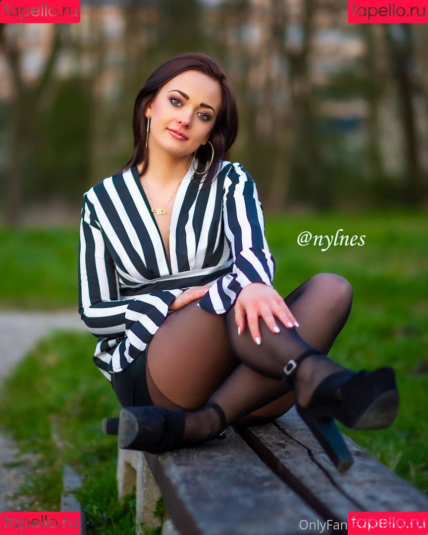 nylnes Onlyfans Photo Gallery 