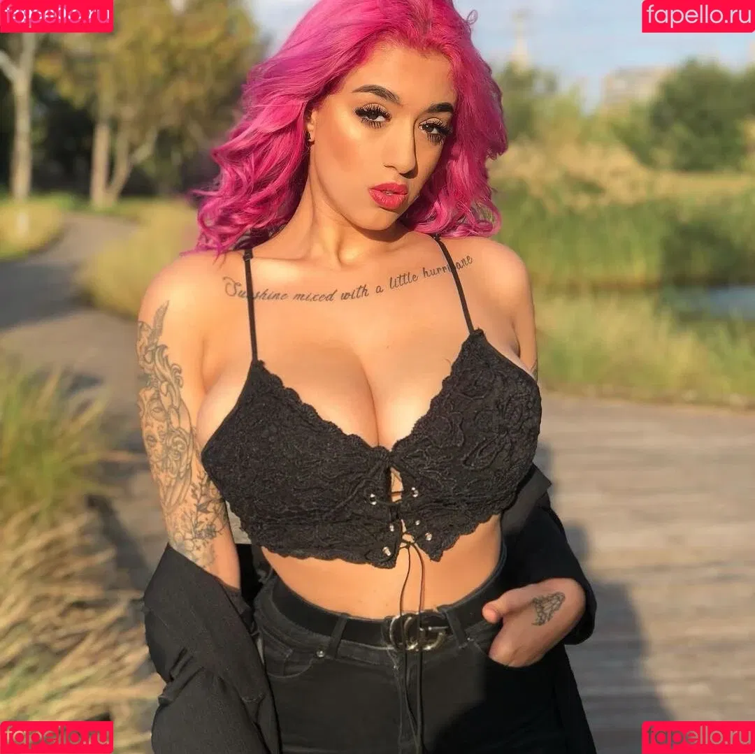 May Bakshi Onlyfans Photo Gallery 