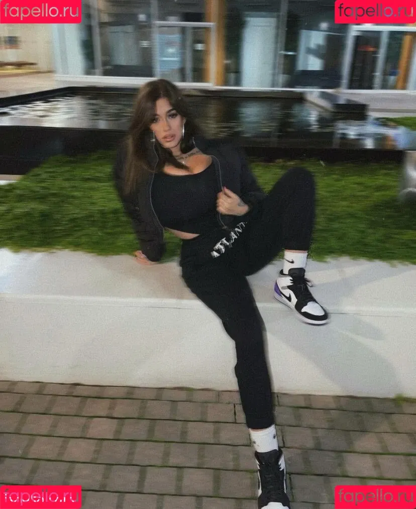 May Bakshi Onlyfans Photo Gallery 