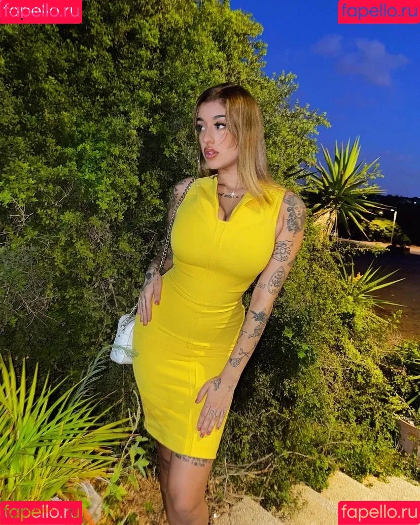May Bakshi Onlyfans Photo Gallery 