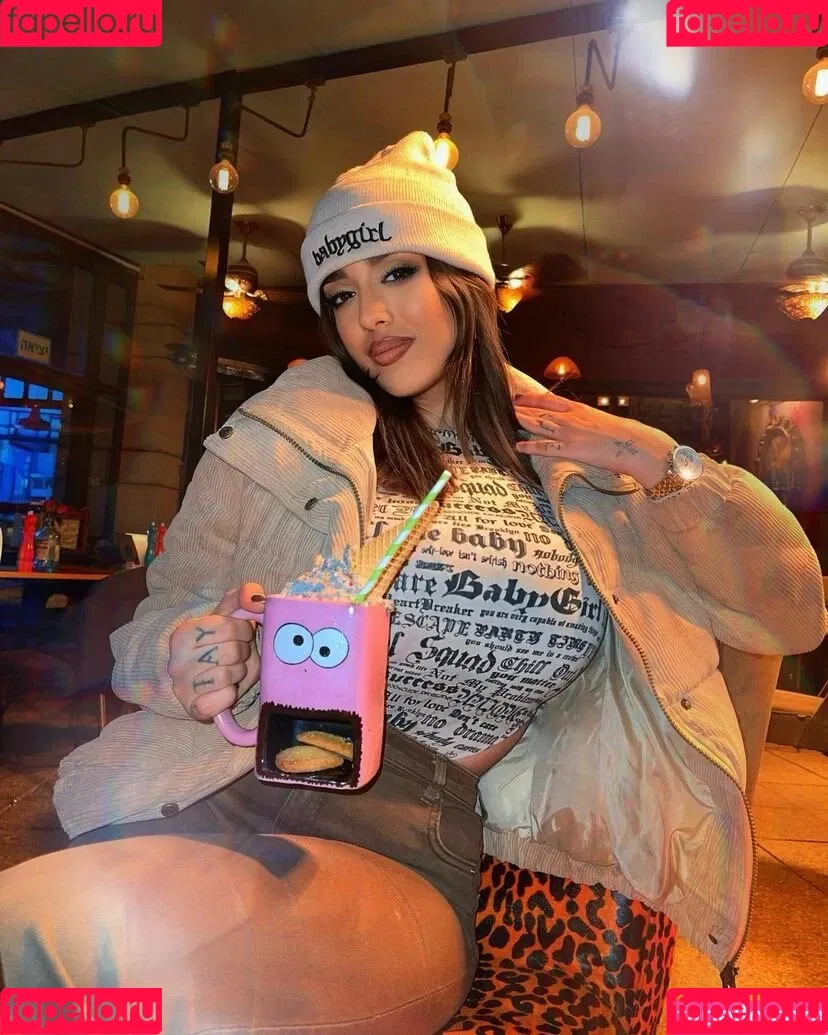 May Bakshi Onlyfans Photo Gallery 