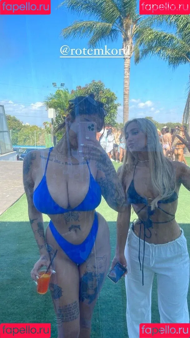 May Bakshi Onlyfans Photo Gallery 