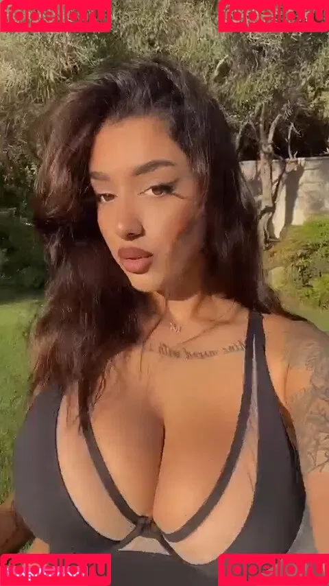 May Bakshi Onlyfans Photo Gallery 