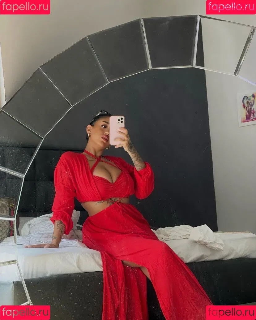 May Bakshi Onlyfans Photo Gallery 