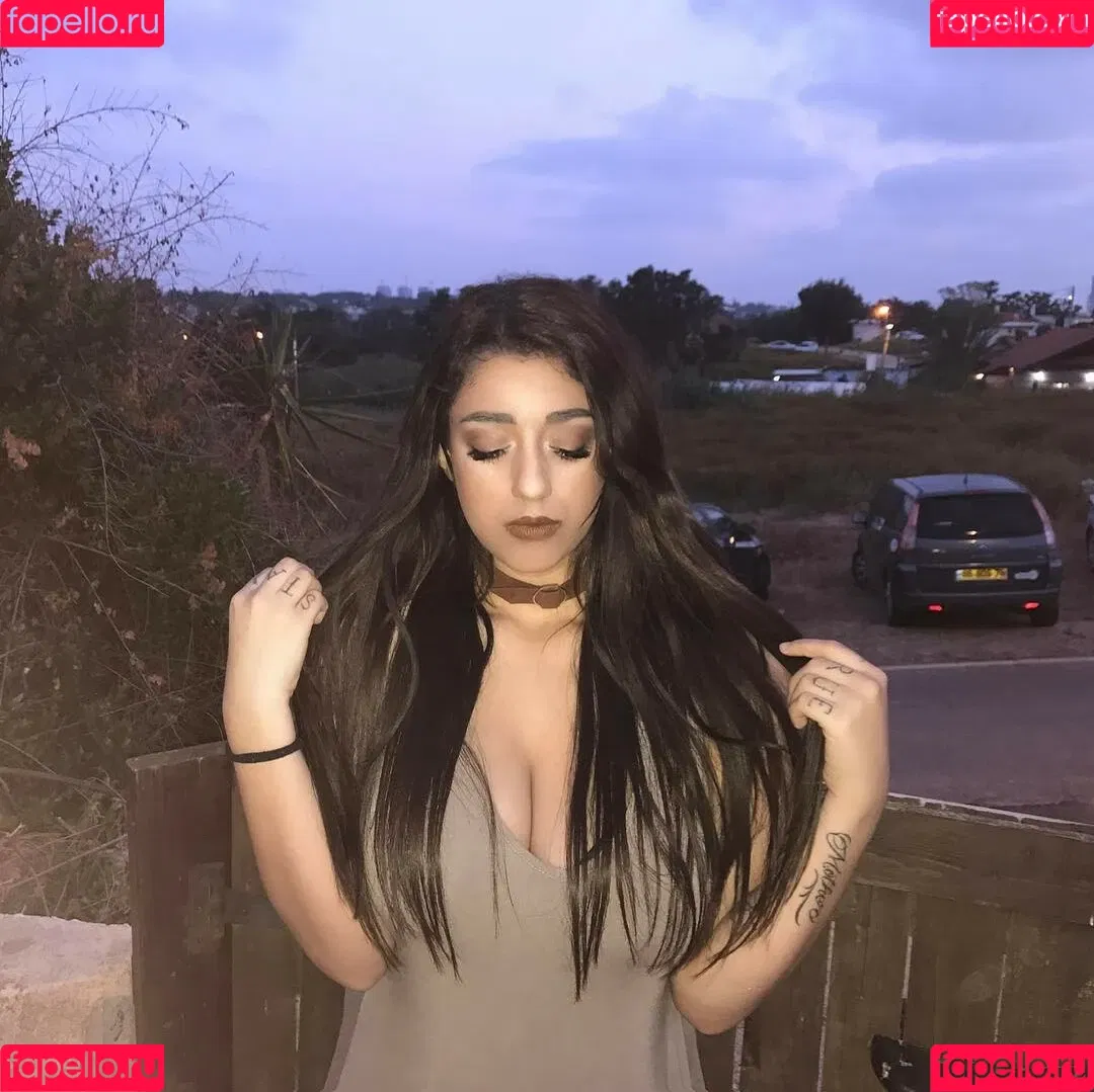 May Bakshi Onlyfans Photo Gallery 