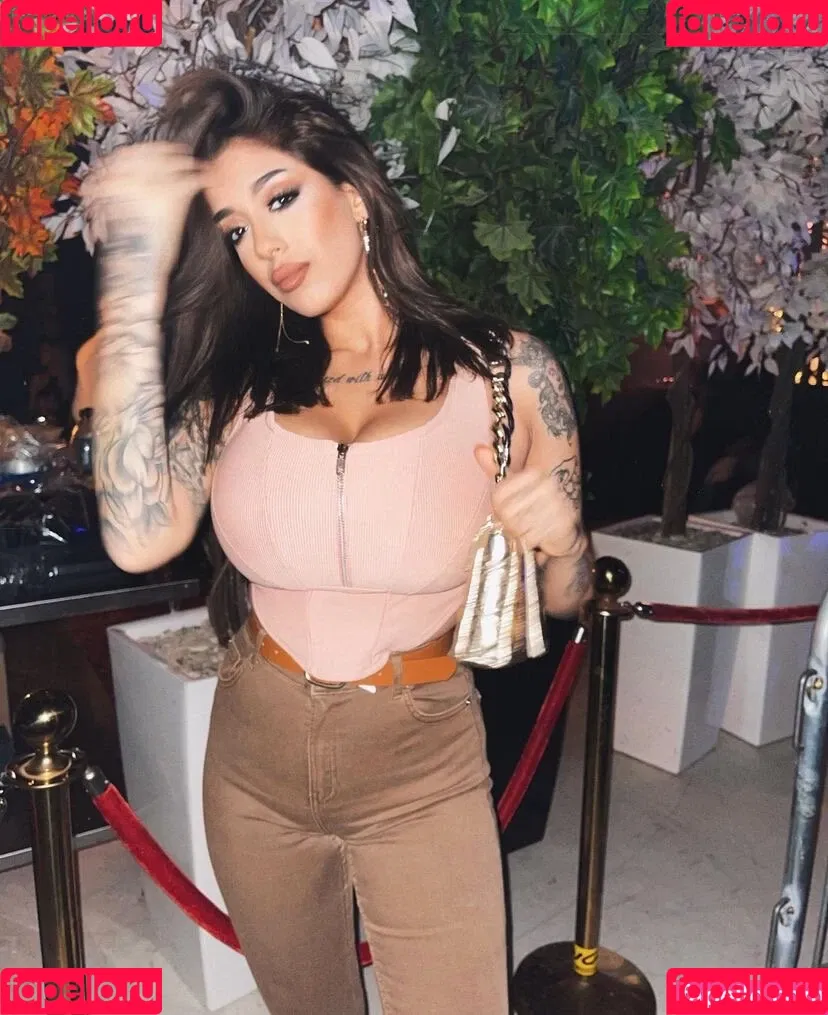 May Bakshi Onlyfans Photo Gallery 