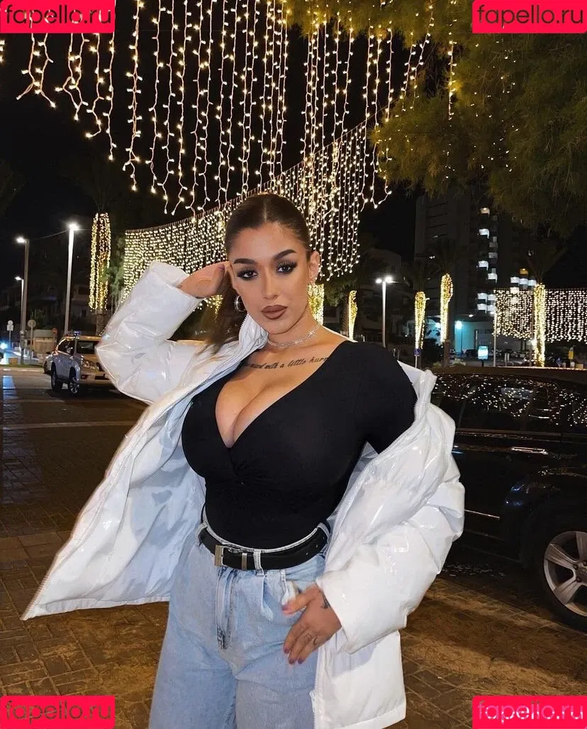 May Bakshi Onlyfans Photo Gallery 
