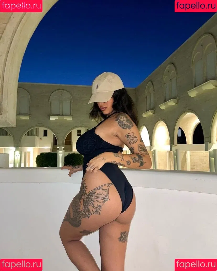 May Bakshi Onlyfans Photo Gallery 