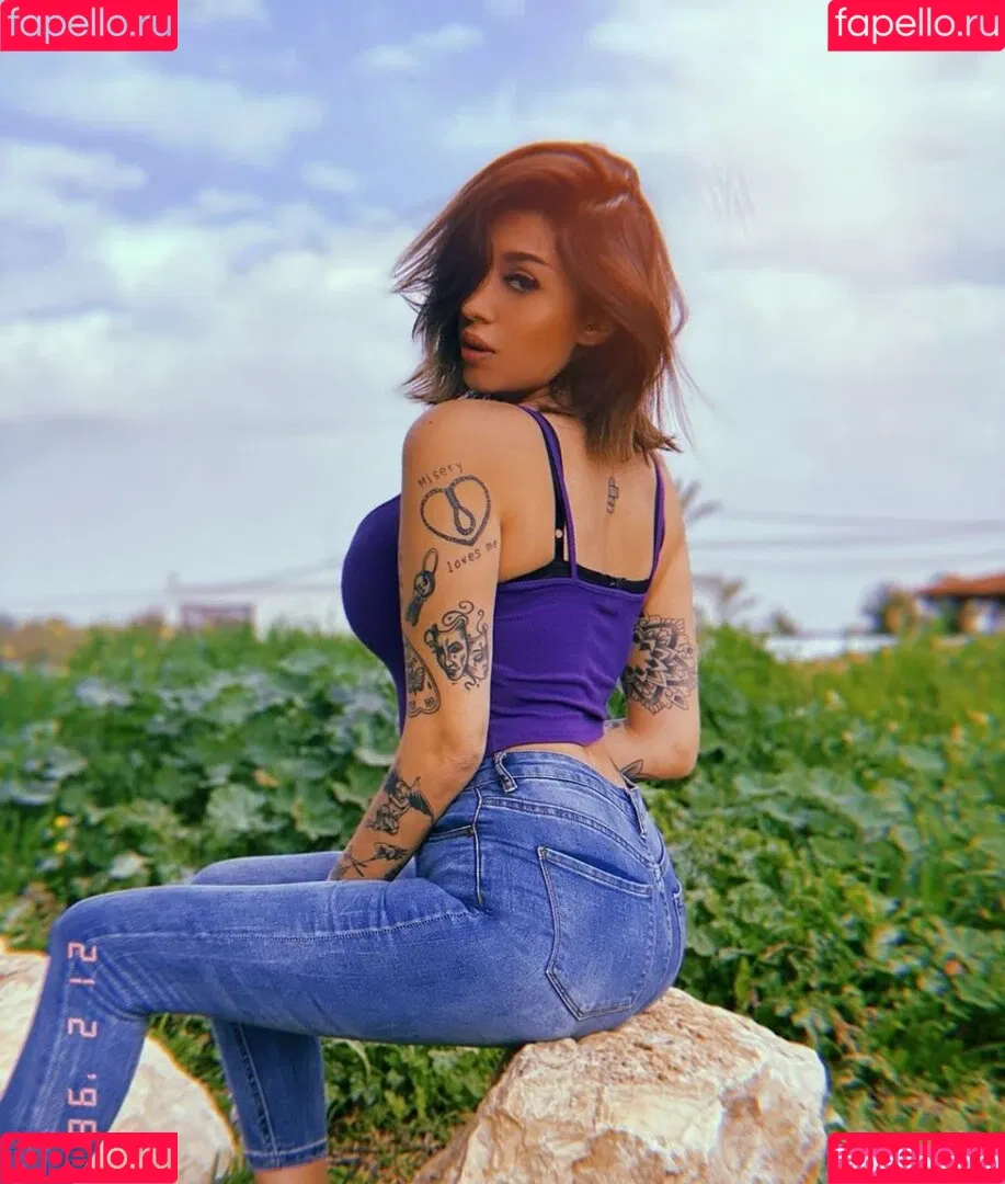 May Bakshi Onlyfans Photo Gallery 