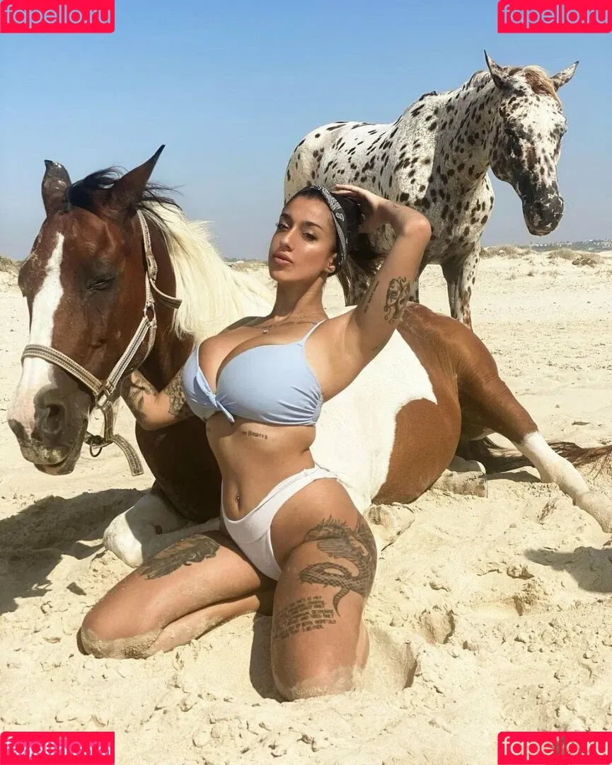 May Bakshi Onlyfans Photo Gallery 