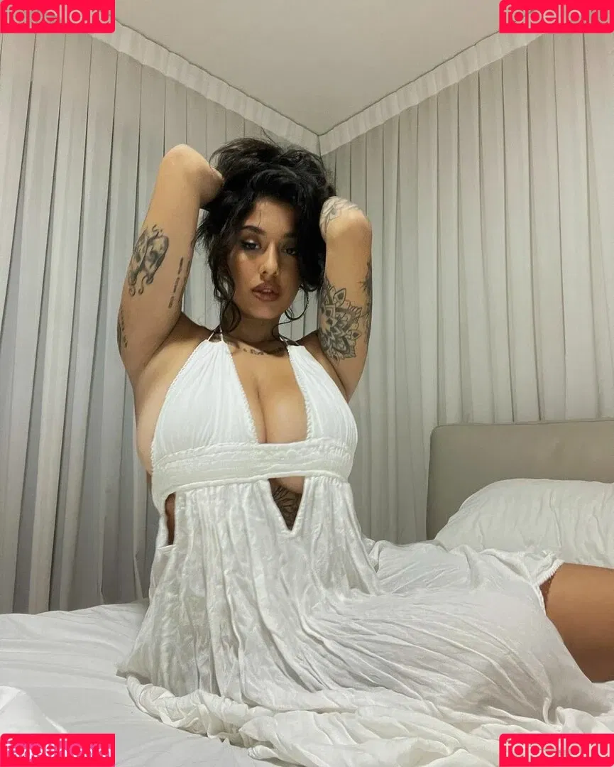 May Bakshi Onlyfans Photo Gallery 