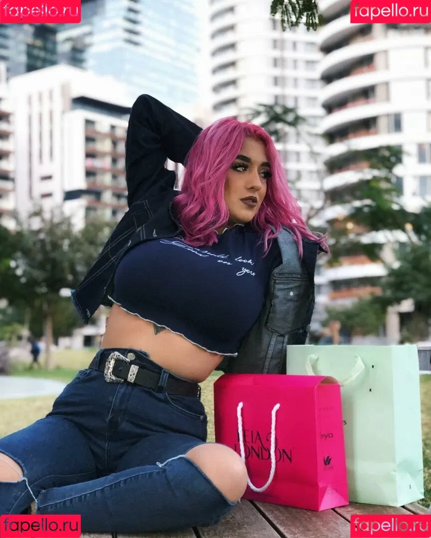 May Bakshi Onlyfans Photo Gallery 