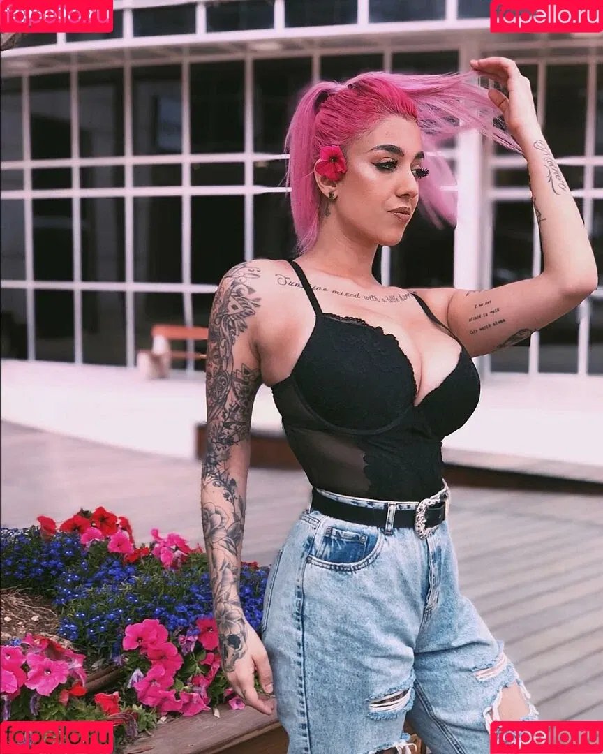 May Bakshi Onlyfans Photo Gallery 