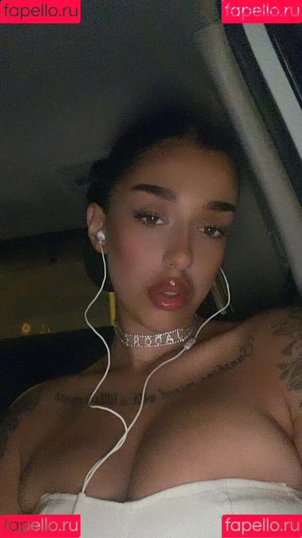 May Bakshi Onlyfans Photo Gallery 