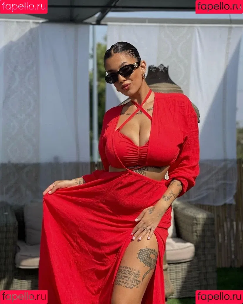 May Bakshi Onlyfans Photo Gallery 