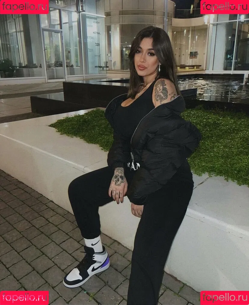 May Bakshi Onlyfans Photo Gallery 