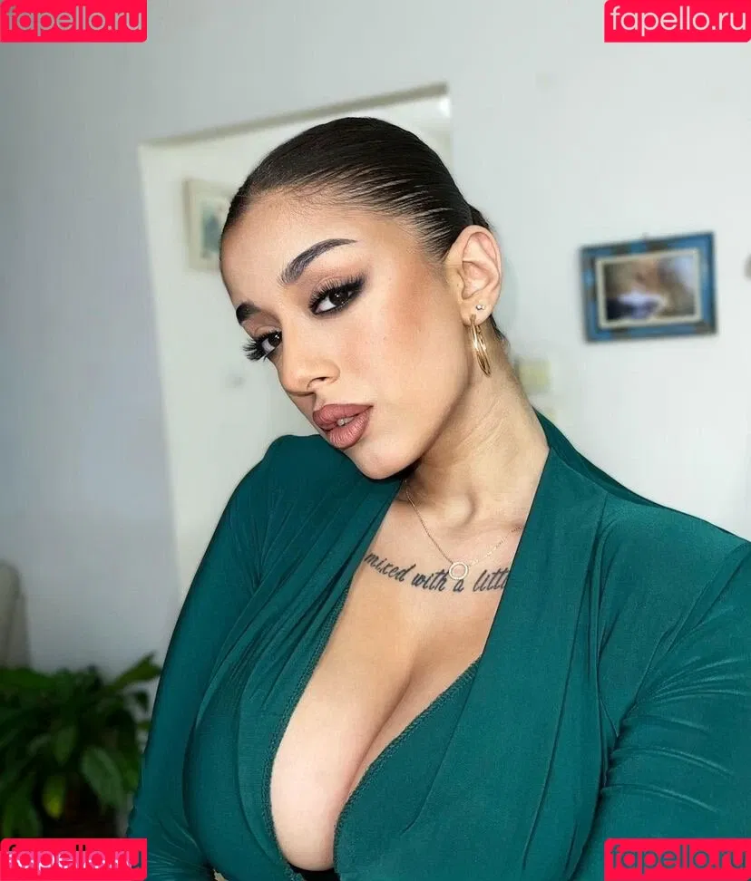 May Bakshi Onlyfans Photo Gallery 