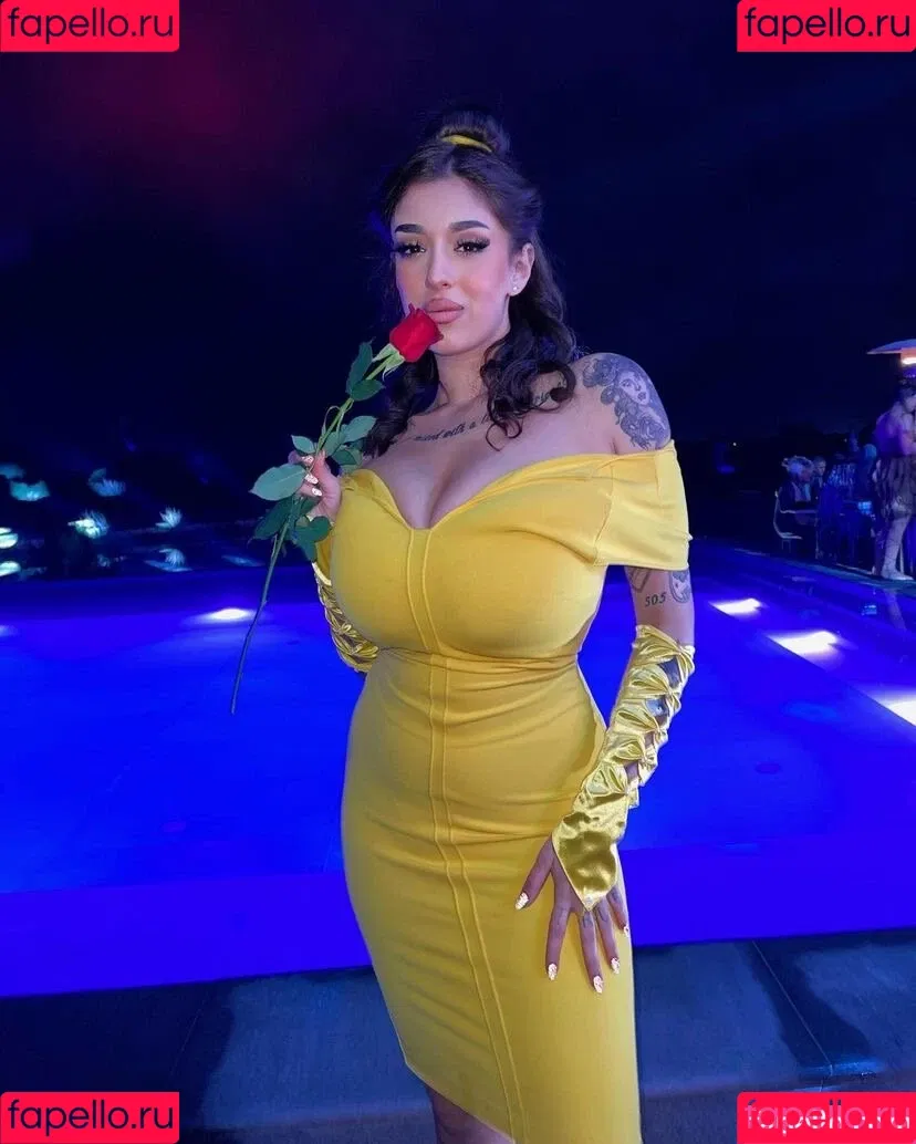May Bakshi Onlyfans Photo Gallery 