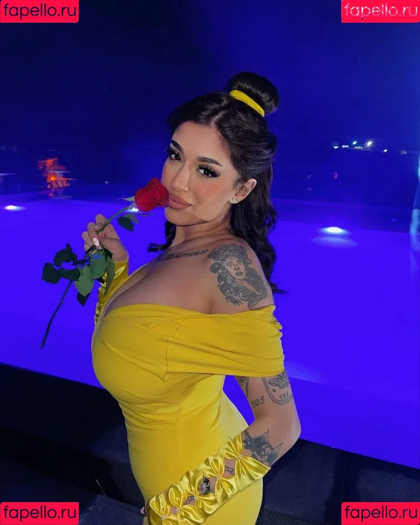 May Bakshi Onlyfans Photo Gallery 