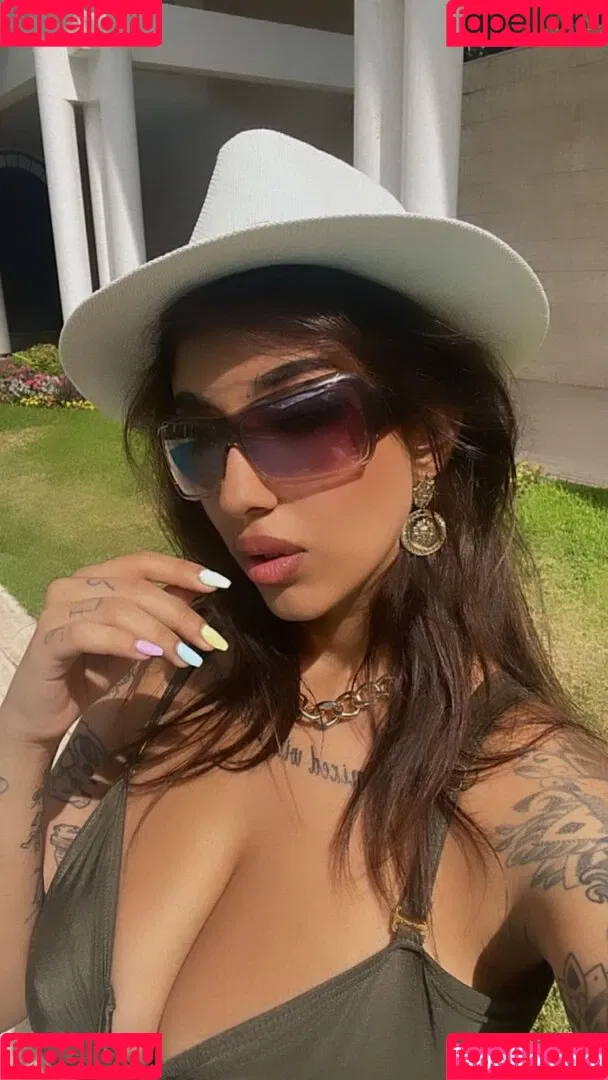 May Bakshi Onlyfans Photo Gallery 