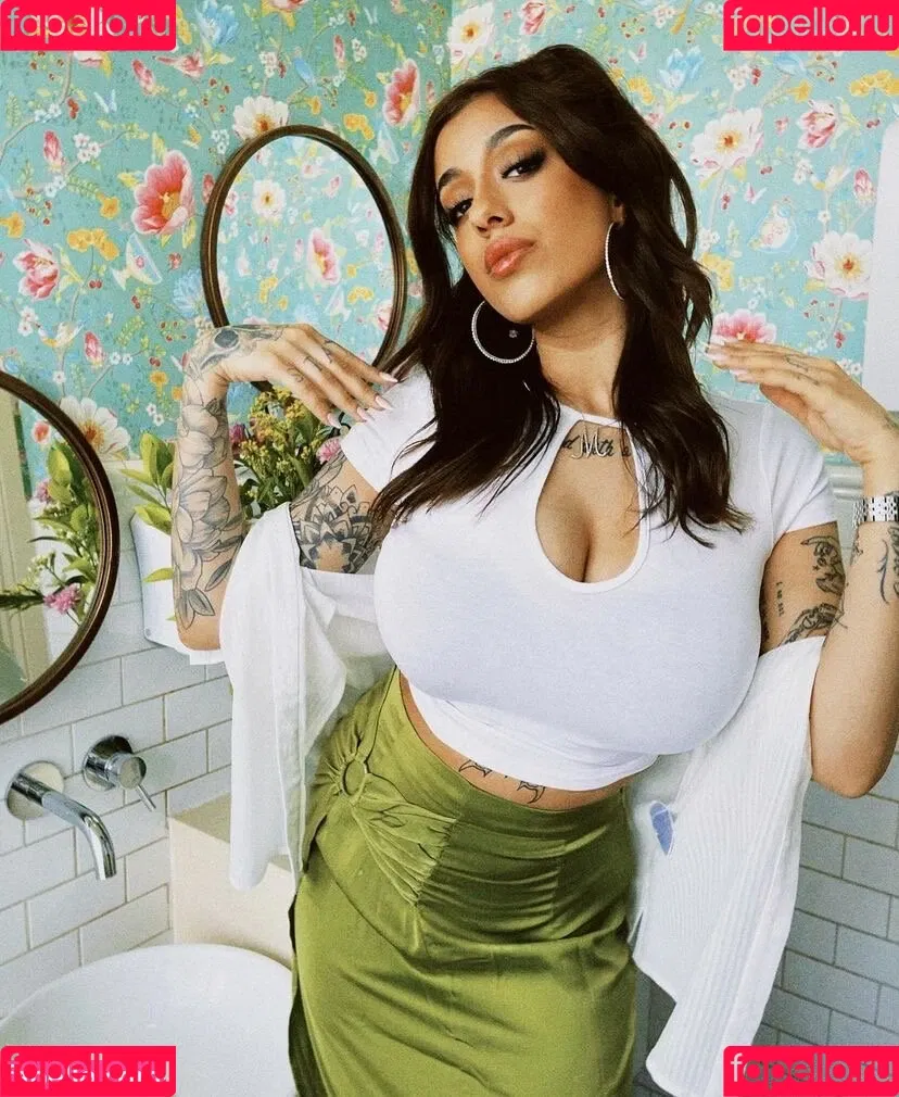 May Bakshi Onlyfans Photo Gallery 