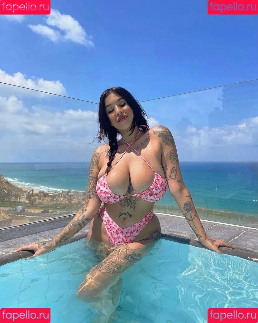 May Bakshi Onlyfans Photo Gallery 