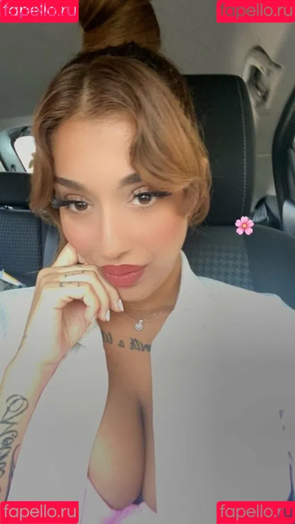 May Bakshi Onlyfans Photo Gallery 