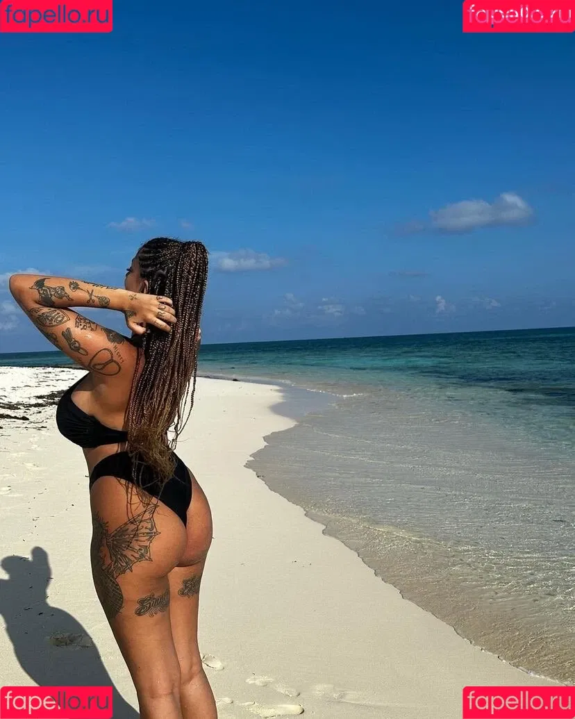May Bakshi Onlyfans Photo Gallery 