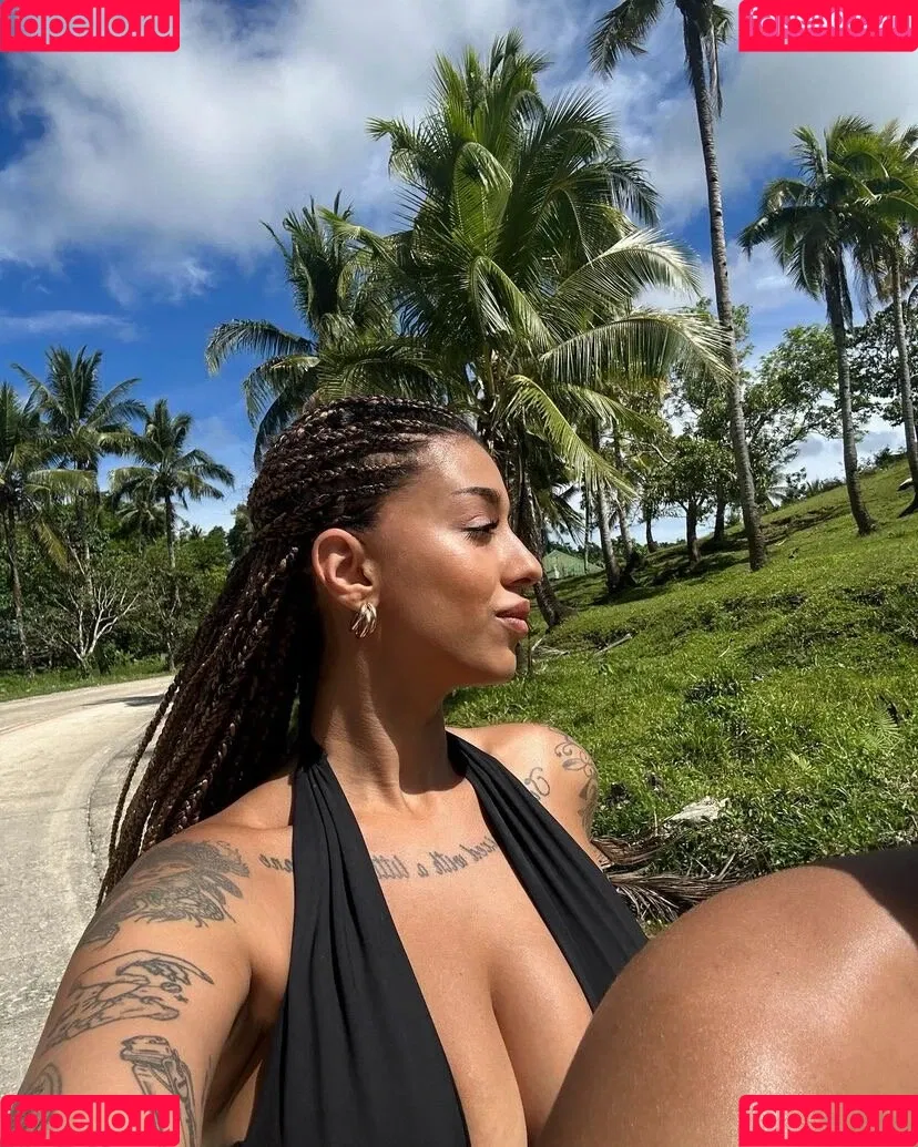 May Bakshi Onlyfans Photo Gallery 
