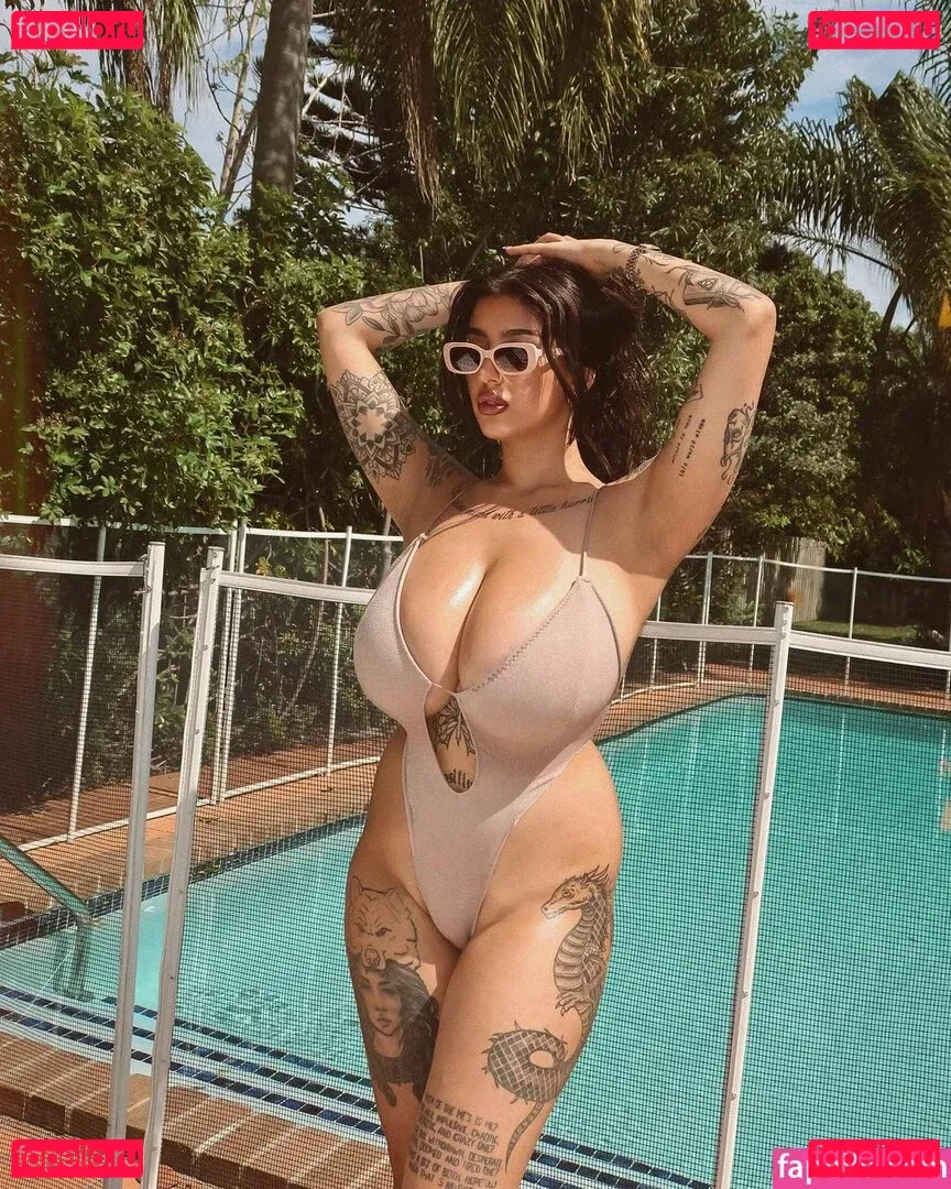 May Bakshi Onlyfans Photo Gallery 