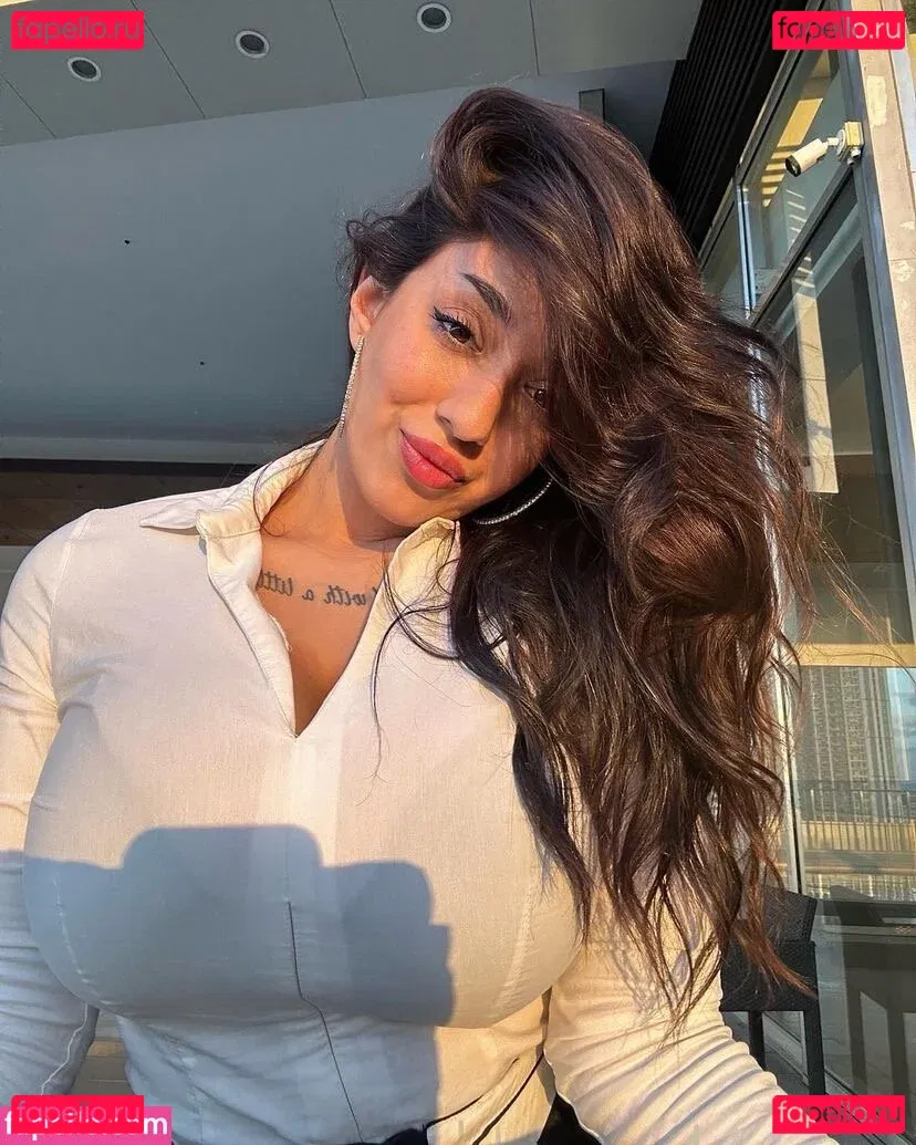 May Bakshi Onlyfans Photo Gallery 