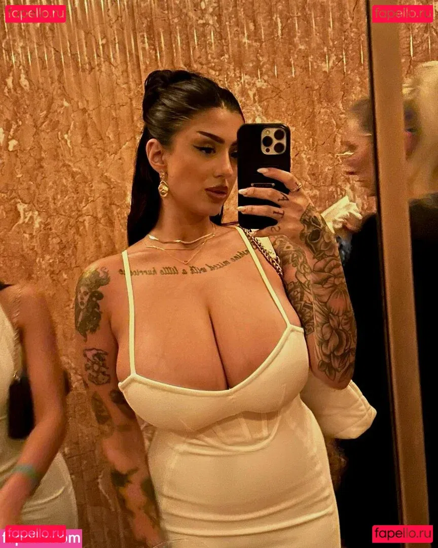 May Bakshi Onlyfans Photo Gallery 