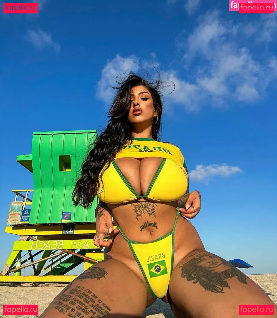 May Bakshi Onlyfans Photo Gallery 