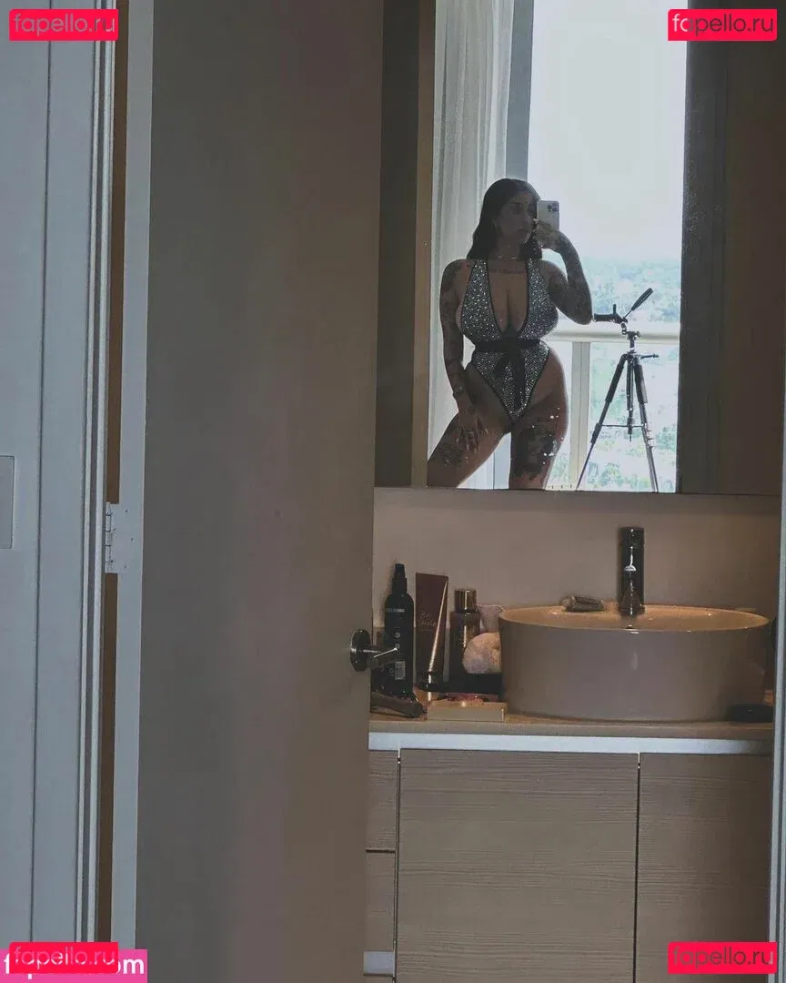 May Bakshi Onlyfans Photo Gallery 