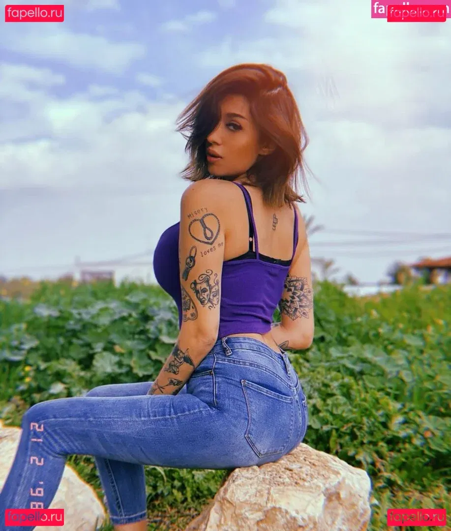 May Bakshi Onlyfans Photo Gallery 