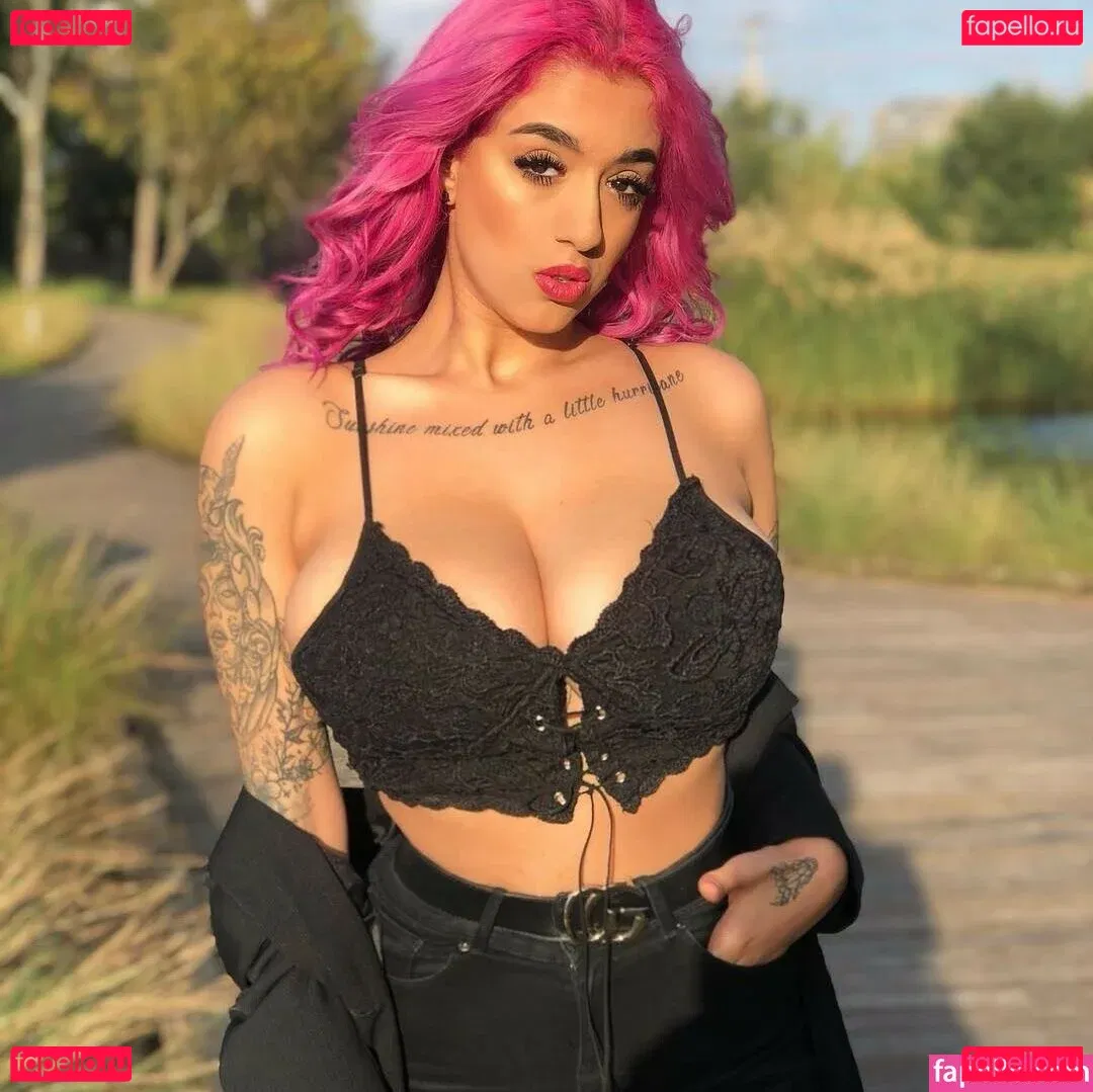 May Bakshi Onlyfans Photo Gallery 