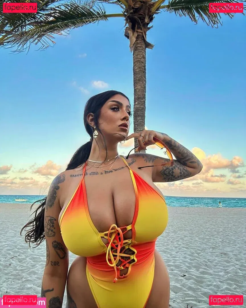 May Bakshi Onlyfans Photo Gallery 