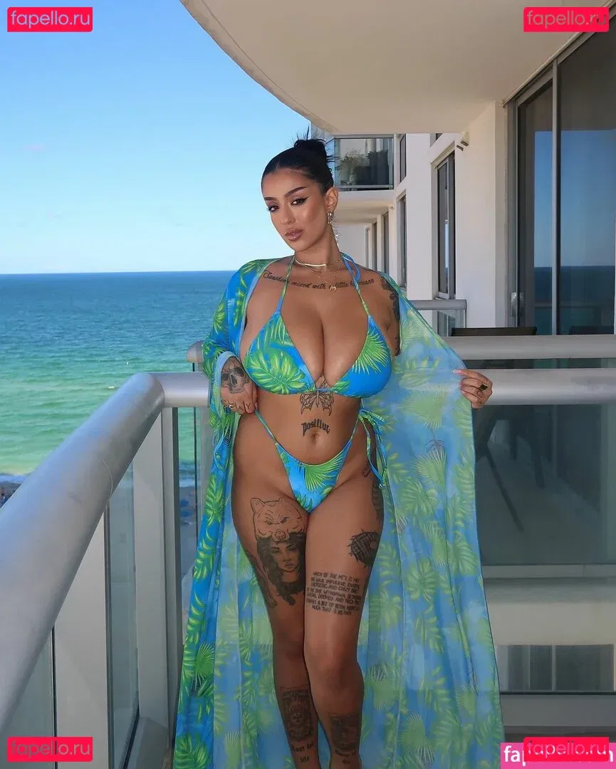 May Bakshi Onlyfans Photo Gallery 