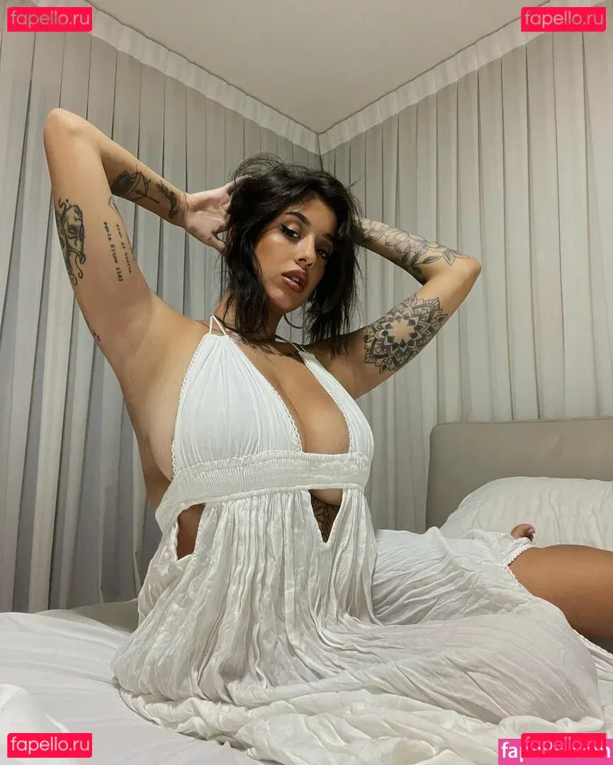 May Bakshi Onlyfans Photo Gallery 