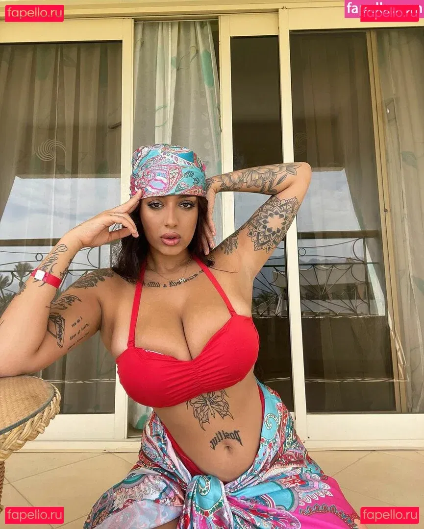 May Bakshi Onlyfans Photo Gallery 