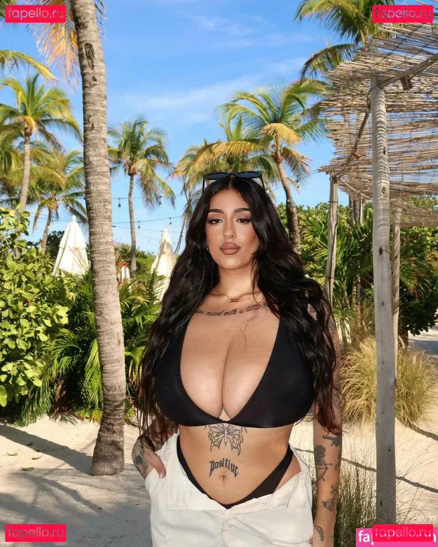 May Bakshi Onlyfans Photo Gallery 