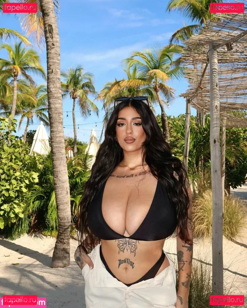 May Bakshi Onlyfans Photo Gallery 