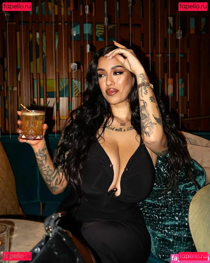 May Bakshi Onlyfans Photo Gallery 