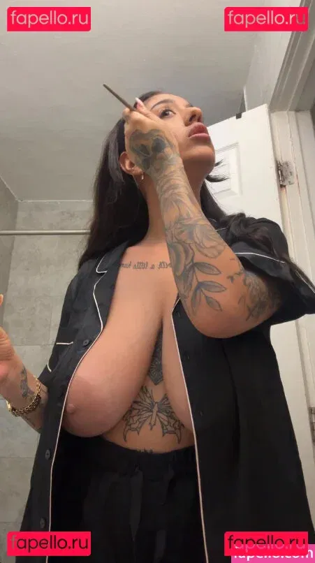 May Bakshi Onlyfans Photo Gallery 