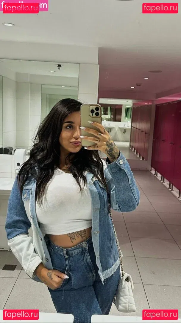 May Bakshi Onlyfans Photo Gallery 