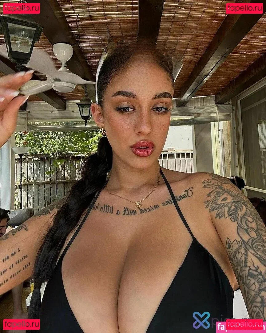 May Bakshi Onlyfans Photo Gallery 