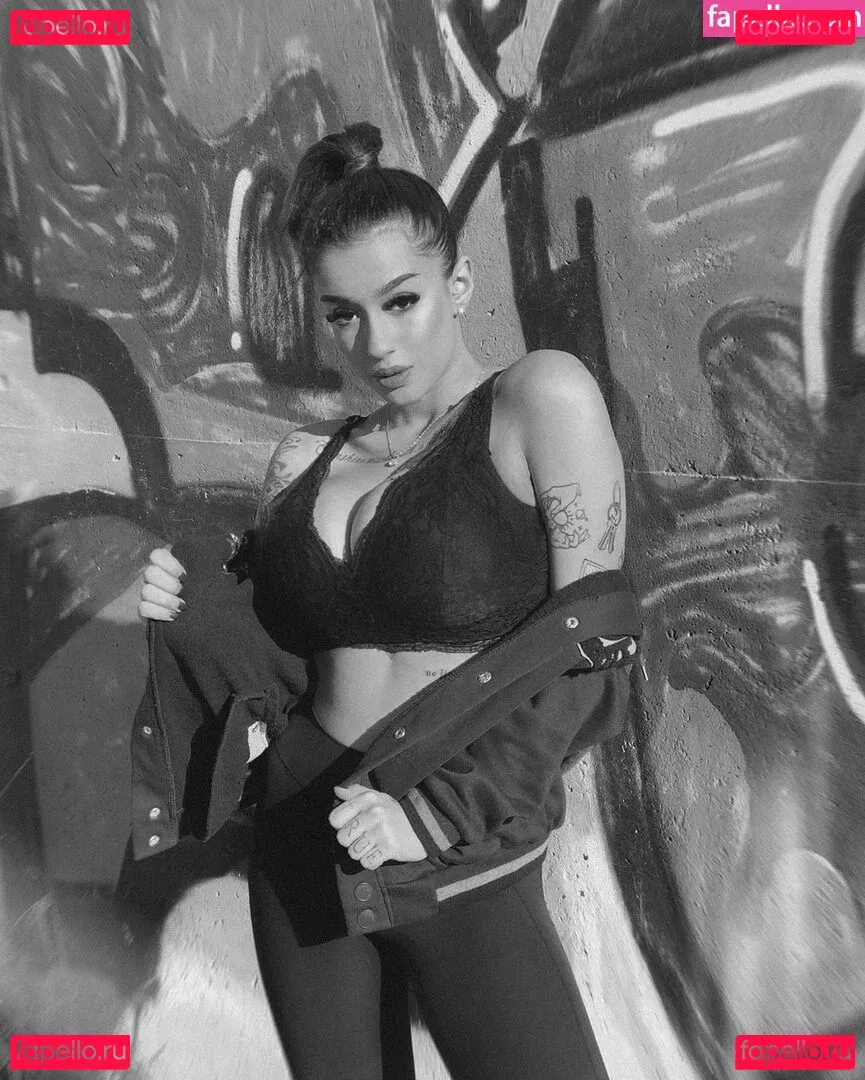 May Bakshi Onlyfans Photo Gallery 